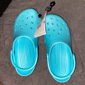BLUE CROCS KIDS - BRAND NEW